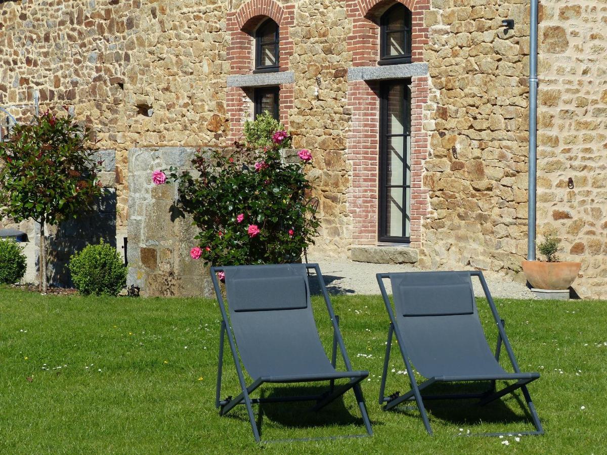 La Sellerie Bed & Breakfast Romagne  Exterior photo