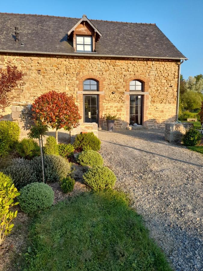 La Sellerie Bed & Breakfast Romagne  Exterior photo
